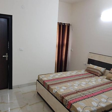 Metro Inn Pg Gurgaon Ngoại thất bức ảnh